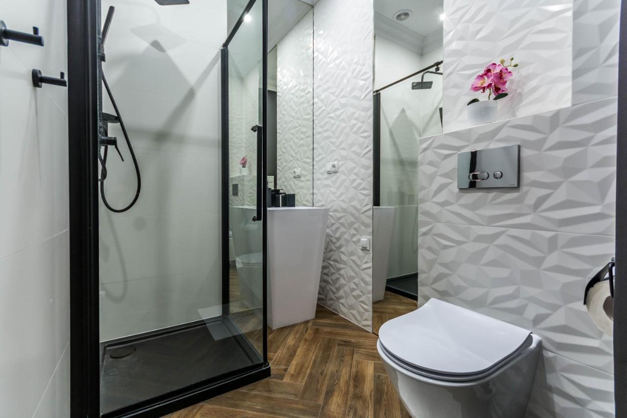 Luxury Jacuzzi Apartment Krakow Bagian luar foto